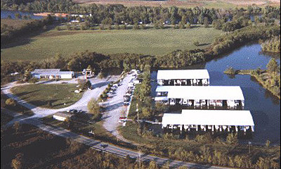 Commodore Yacht Club