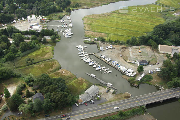 Bayliner Boat Center