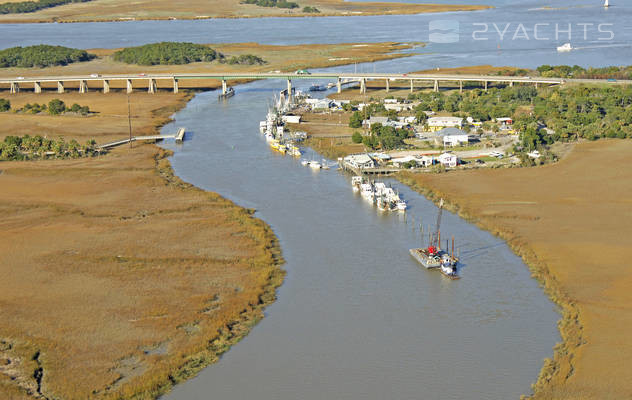 Lazaretto Creek Marina