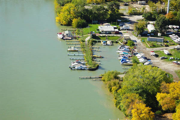 Skipper's Marina