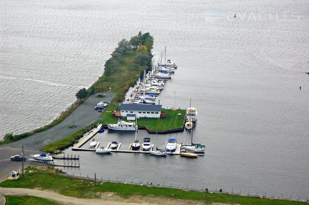 Ludington Yacht Club