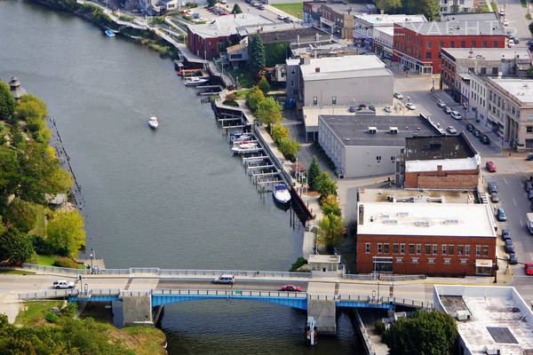 Manistee Inn & Marina