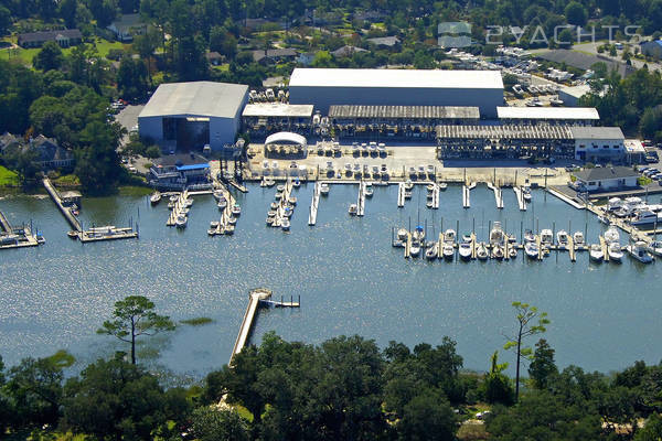 Creekside Yacht Club