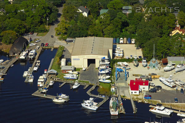 The Boat Shed and Marina