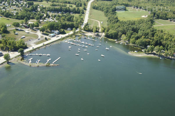 Apple Island Marina