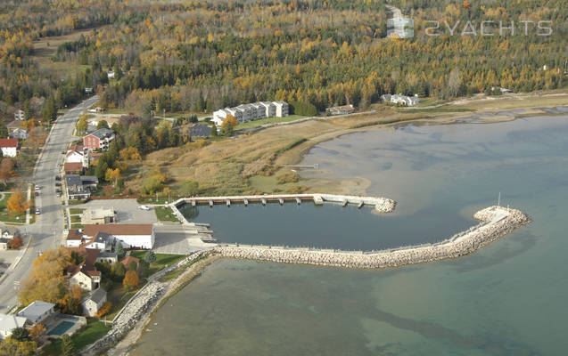 Bailey's Harbor Town Marina