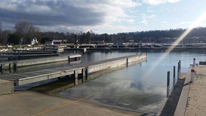 Sister Bay Marina