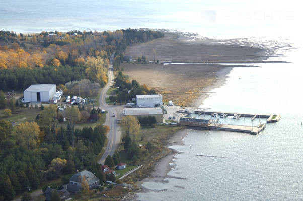 Shipyard Island Marina