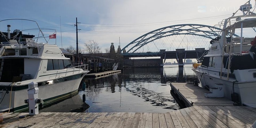 Fox Point Marina