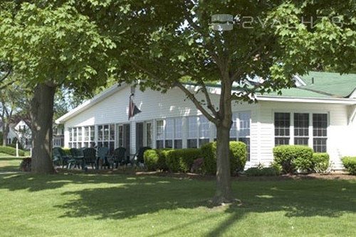 Vermilion Yacht Club