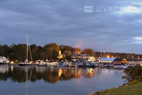 Yachtsman Lodge & Marina