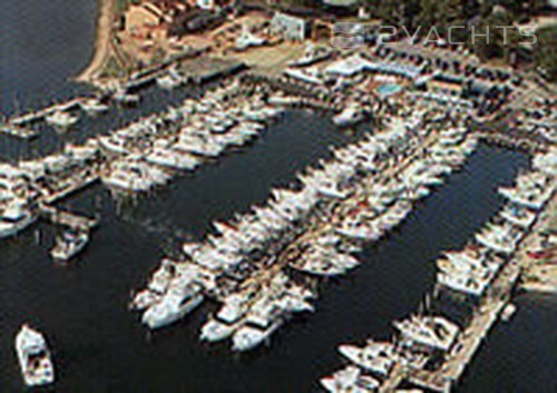 Star Island Yacht Club & Marina