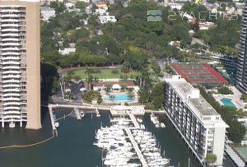 Palm Bay Club & Marina