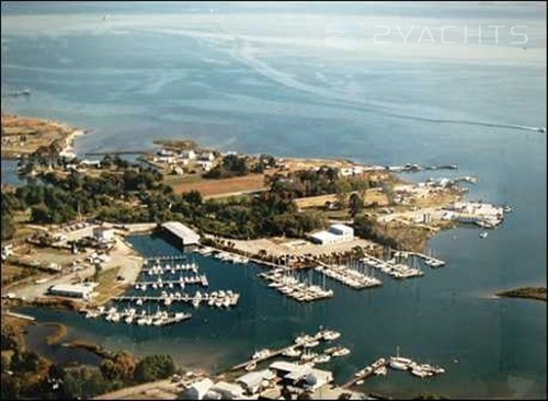 Crown Pointe Marina