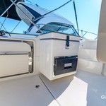 Quicksilver Activ 755 Sundeck