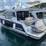 Sealine C390