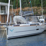 Dufour 360