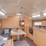 Beneteau Oceanis 38