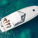 Tornado 38 Cruising