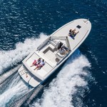 Tornado 38 Cruising