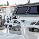 Ferretti 670