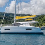 Fountaine Pajot Lucia 40