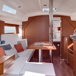 Beneteau Oceanis 35