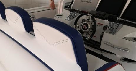 Cigarette 42 Huntress