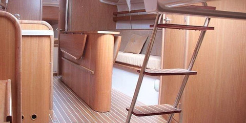 Maxus 28