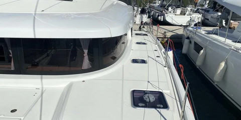 Lagoon 42