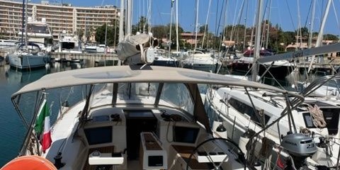 Dufour 360
