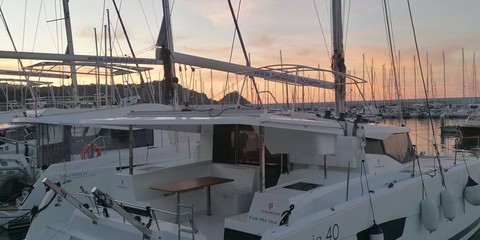 Fountaine Pajot Lucia 40