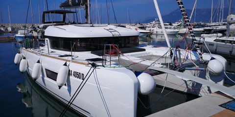 Lagoon 40