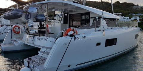Lagoon 42