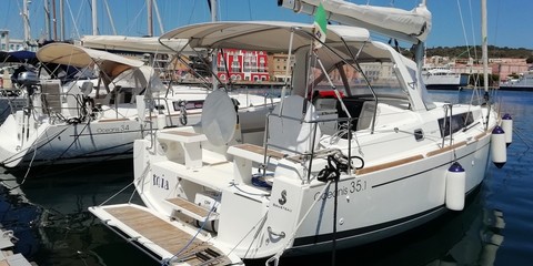 Beneteau Oceanis 35.1