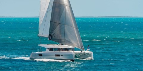 Lagoon 42