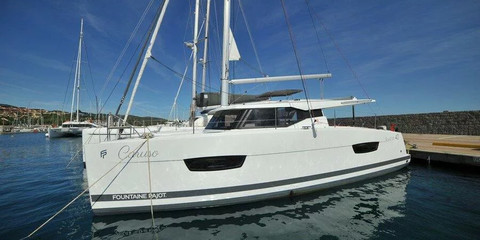 Fountaine Pajot Lucia 40