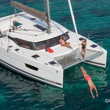 Fountaine Pajot Lucia 40
