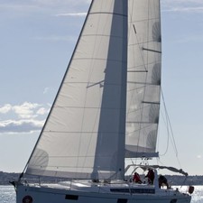 Beneteau Oceanis 48