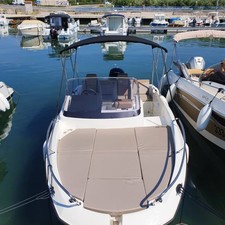 Quicksilver Activ 605 Sundeck