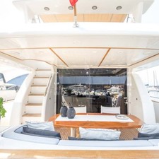 Uniesse 72 fly