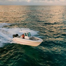 Boston Whaler 250 Outrage