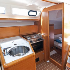 Sun Odyssey 33i