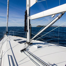 Beneteau Oceanis 38