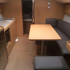Dufour 382 GL