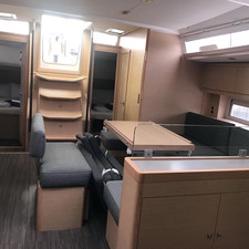 Dufour 530