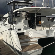 Lagoon 42 (4+2)