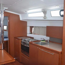 Beneteau Oceanis 38.1