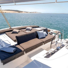 Lagoon 46 (4+2cab)