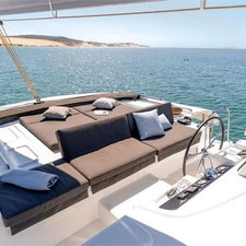 Lagoon 46 (4+2cab)